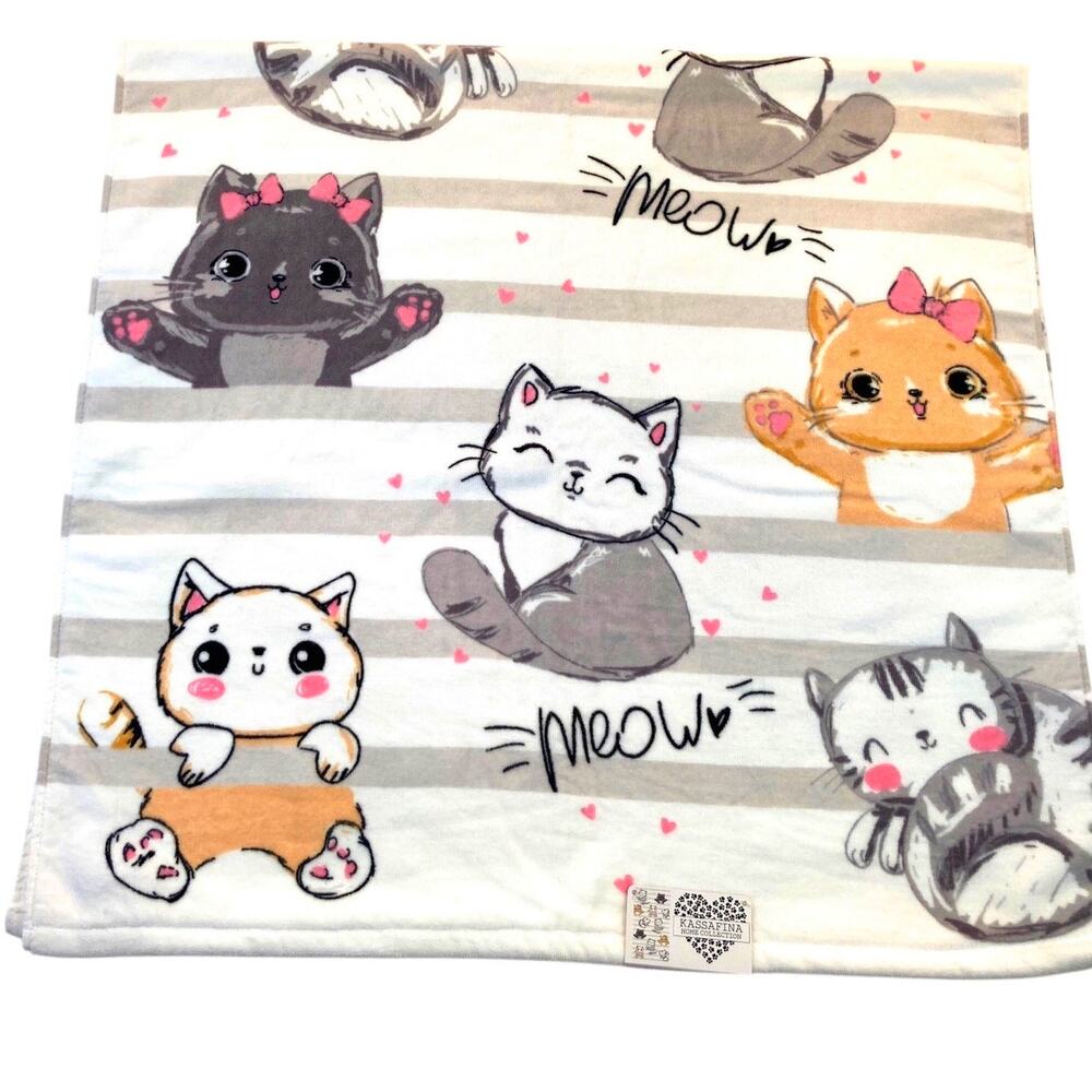 Kassafina Bath Towel Cats Kittens Hearts White Stripe NWT
